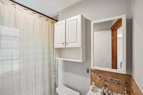 10 Standish, Worcester, MA 01604 photo 9