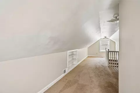 10 Standish, Worcester, MA 01604 photo 17