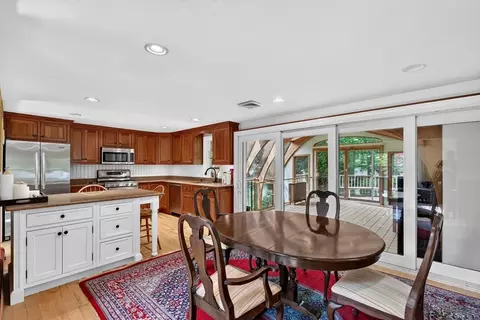 9 Oregon Ave, Braintree, MA 02184 photo 8