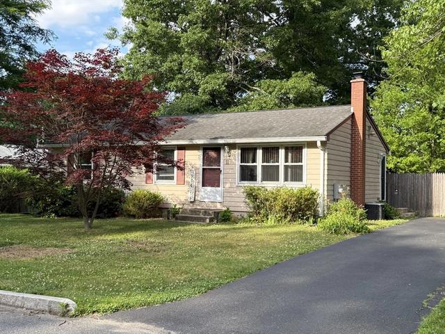 11 Butternut St, Springfield, MA 01128