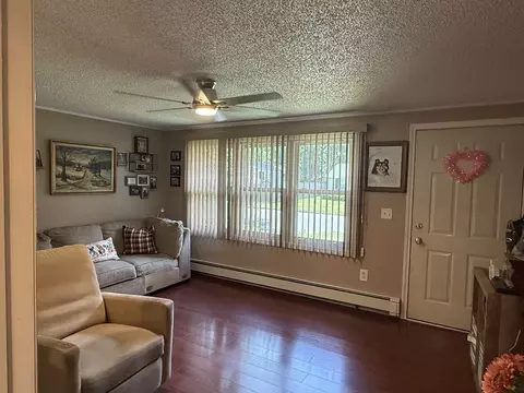 11 Butternut St, Springfield, MA 01128 photo 9