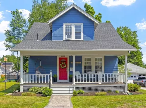 33 Hammond St, Leominster, MA 01453