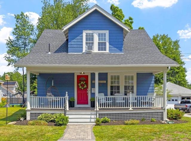 33 Hammond St, Leominster, MA 01453