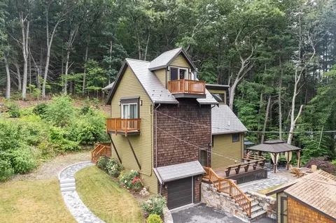 68 Murphy Rd, Hudson, MA 01749 photo 1