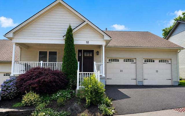 717 Northampton St #12, Holyoke, MA 01040