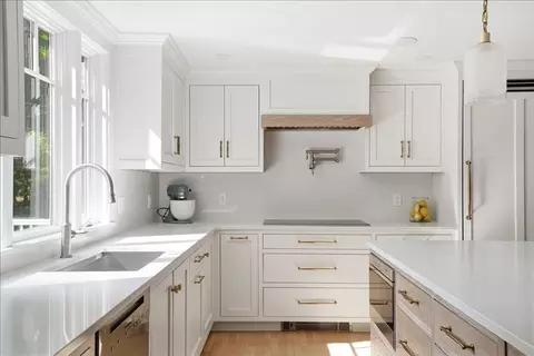 12 Stagecoach Rd, Hingham, MA 02043 photo 4