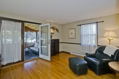 9 Dowds Ln, Chicopee, MA 01020 photo 17