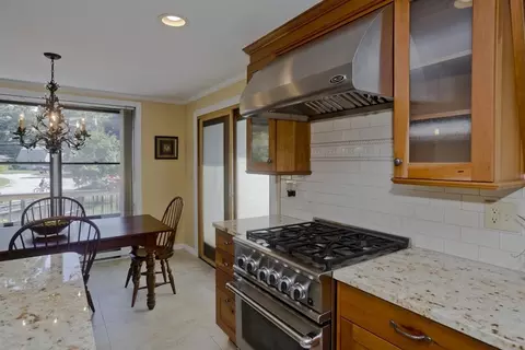 9 Dowds Ln, Chicopee, MA 01020 photo 10