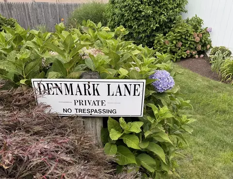 Exterior - 26 Denmark Ln #26, Needham, MA 02492 photo 10 of 10
