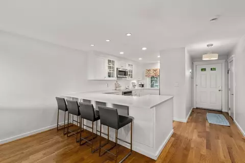 Kitchen - 26 Denmark Ln #26, Needham, MA 02492 photo 4 of 5