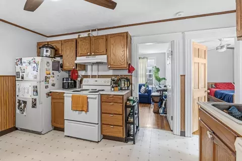 12 Johnson Ave, Easthampton, MA 01027 photo 12