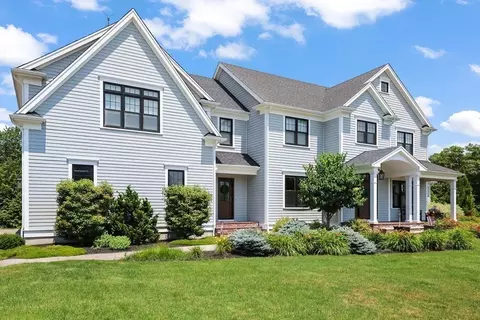 22 Chickadee Way, North Attleboro, MA 02760