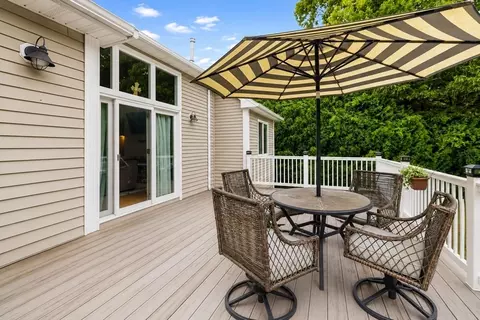 19 Forestview Dr, Fairhaven, MA 02719 photo 28