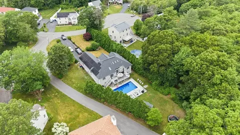 19 Forestview Dr, Fairhaven, MA 02719 photo 5