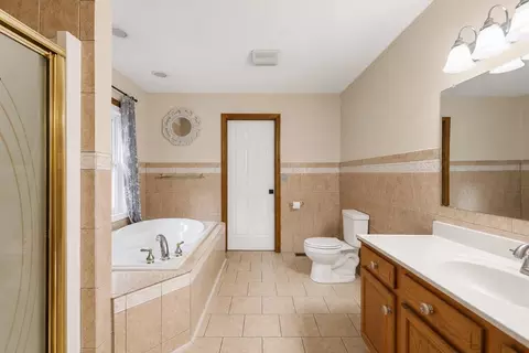 19 Forestview Dr, Fairhaven, MA 02719 photo 16