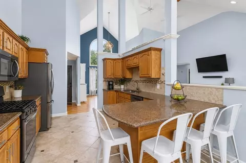 19 Forestview Dr, Fairhaven, MA 02719 photo 11