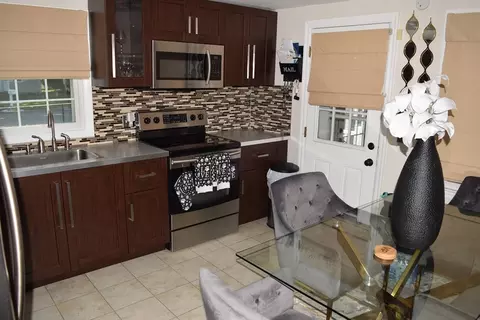 Kitchen - 43 Barton St, Springfield, MA 01104 photo 2 of 3