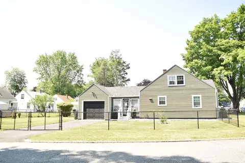 Exterior - 43 Barton St, Springfield, MA 01104 photo 2 of 13