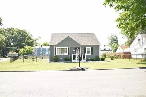 Exterior - 43 Barton St, Springfield, MA 01104 photo 7 of 13