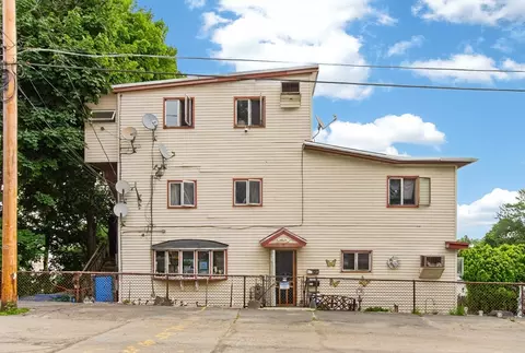 55 Canton St, Fitchburg, MA 01420