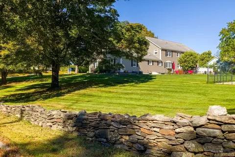 1 Maple Ln, Thompson, CT 06277 photo 5