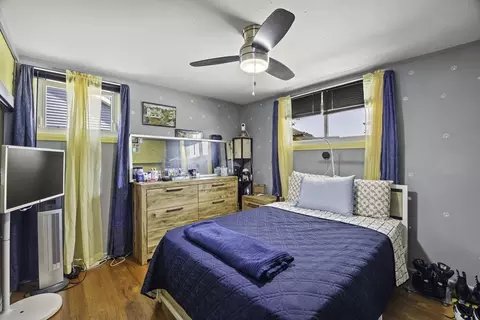 Bedroom - 39 Wakefield St, Springfield, MA 01151 photo 3 of 3