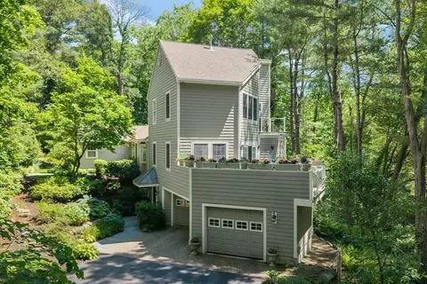 Exterior - 44 Old Rd, Weston, MA 02493 photo 2 of 9