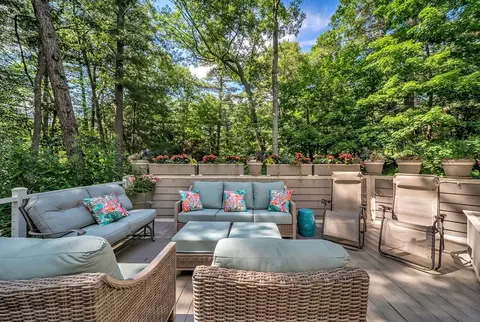 Exterior - 44 Old Rd, Weston, MA 02493 photo 8 of 9