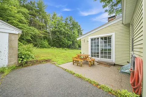 Exterior - 26 Hough Rd, Sutton, MA 01590 photo 1 of 3