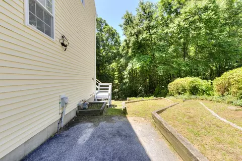 39 Ledgecrest Dr, Worcester, MA 01603 photo 40
