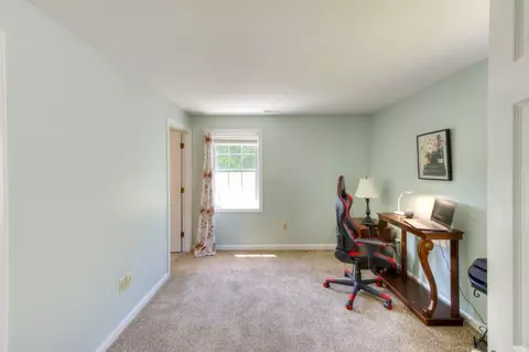 39 Ledgecrest Dr, Worcester, MA 01603 photo 18