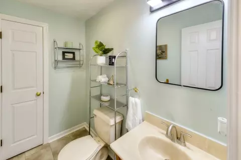 39 Ledgecrest Dr, Worcester, MA 01603 photo 12