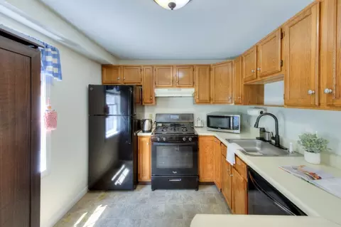 39 Ledgecrest Dr, Worcester, MA 01603 photo 14