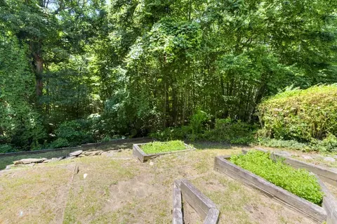 39 Ledgecrest Dr, Worcester, MA 01603 photo 34