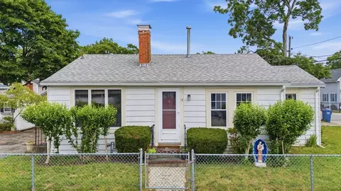 17 Swift Ave, Wareham, MA 02571 photo 1