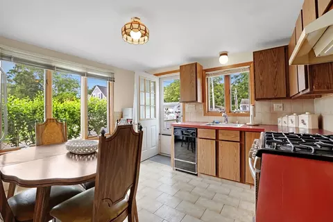 17 Swift Ave, Wareham, MA 02571 photo 3