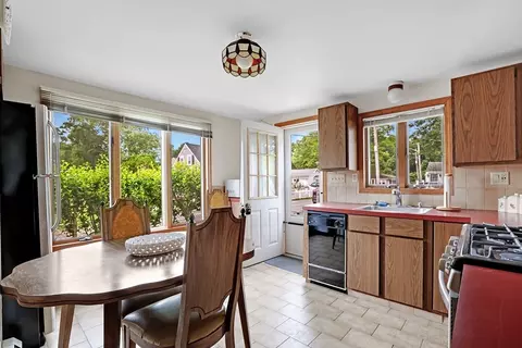 17 Swift Ave, Wareham, MA 02571 photo 4