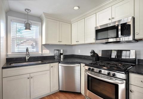 9 G St, Hull, MA 02045 photo 17