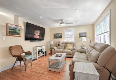 9 G St, Hull, MA 02045 photo 9