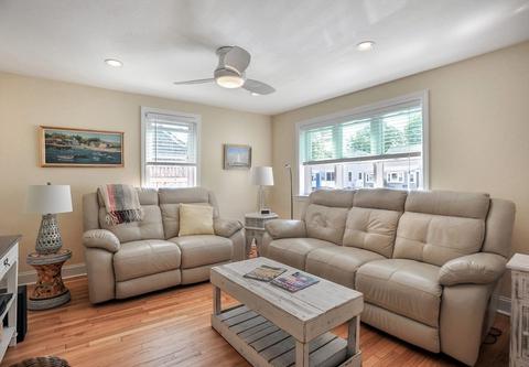 9 G St, Hull, MA 02045 photo 8