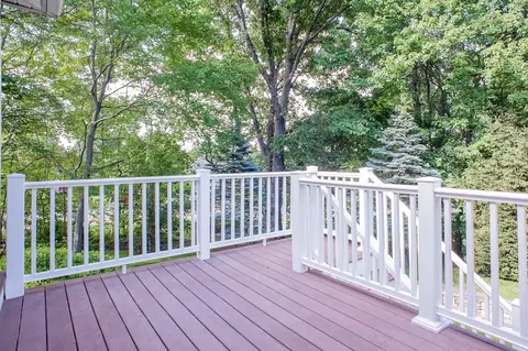 Exterior - 18 Boundary Stone Rd, Sutton, MA 01590 photo 6 of 7