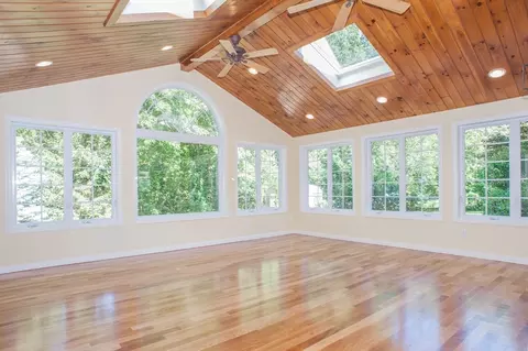 Living - 18 Boundary Stone Rd, Sutton, MA 01590 photo 1 of 6