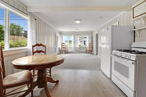 Dining - 10 Barnes St, Wareham, MA 02571 photo 1 of 1
