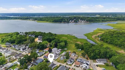 View/Area - 10 Barnes St, Wareham, MA 02571 photo 4 of 8