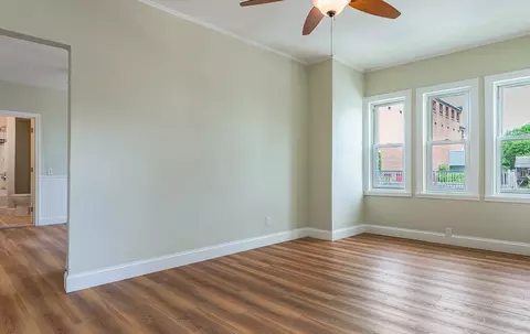 Living - 833 Grinnell St, Fall River, MA 02721 photo 4 of 7