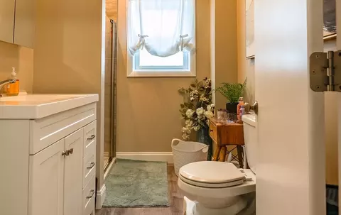 Bath - 833 Grinnell St, Fall River, MA 02721 photo 3 of 4