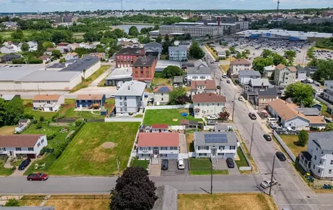 View/Area - 833 Grinnell St, Fall River, MA 02721 photo 4 of 8