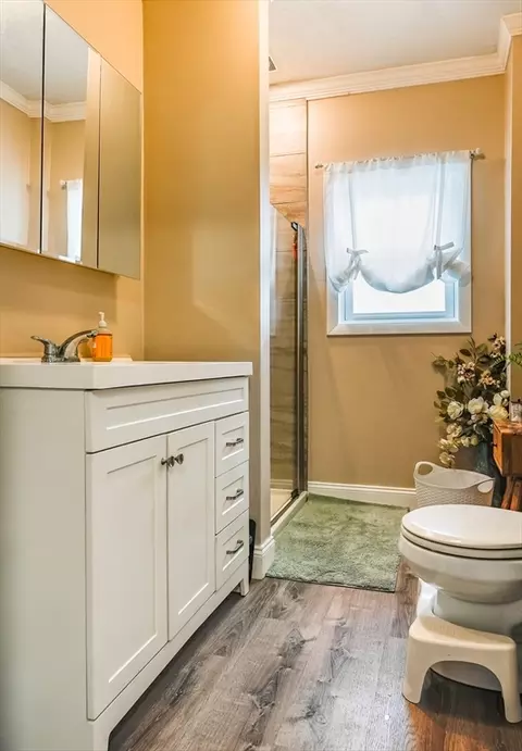 Bath - 833 Grinnell St, Fall River, MA 02721 photo 4 of 4