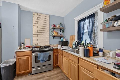 243 Central St, Springfield, MA 01105 photo 20