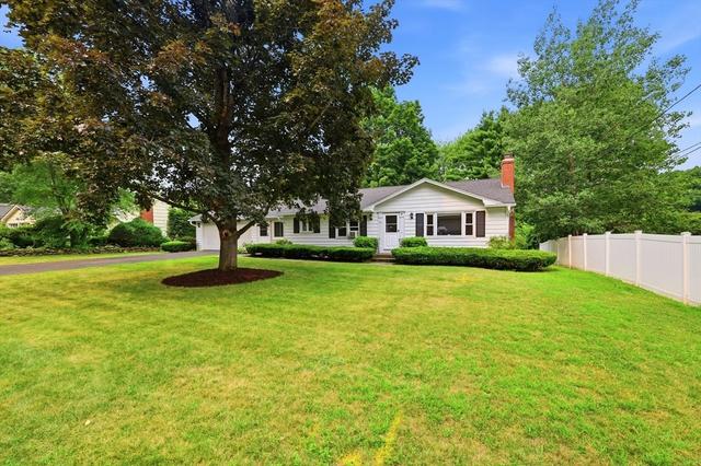 214 Forest Hills Rd, Springfield, MA 01128